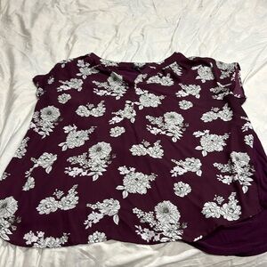 Purple floral women’s blouse, knit on back, 2X